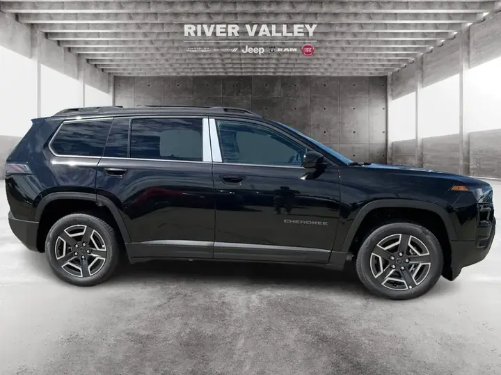 Jeep Cherokee 2026 photo 2