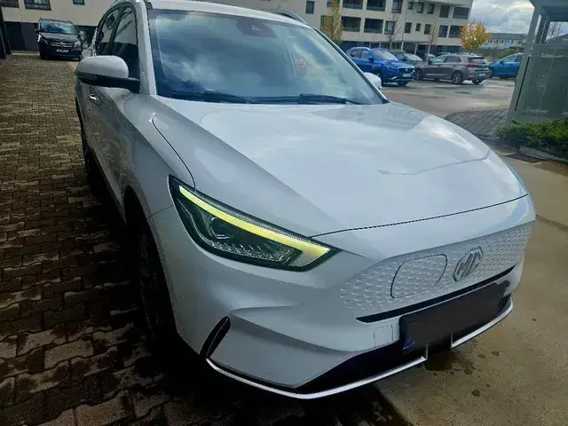 MG Zs Ev 2022 photo 4