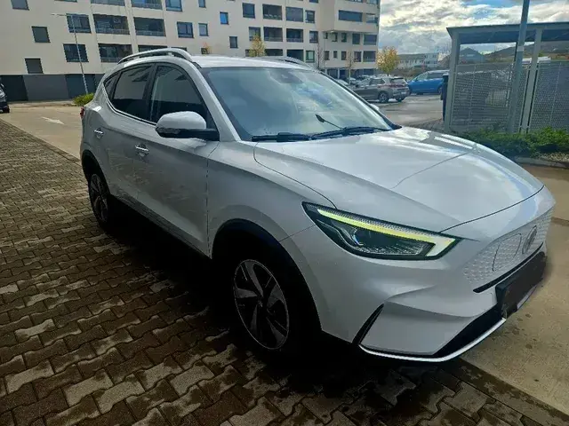 MG Zs Ev 2022 photo 2