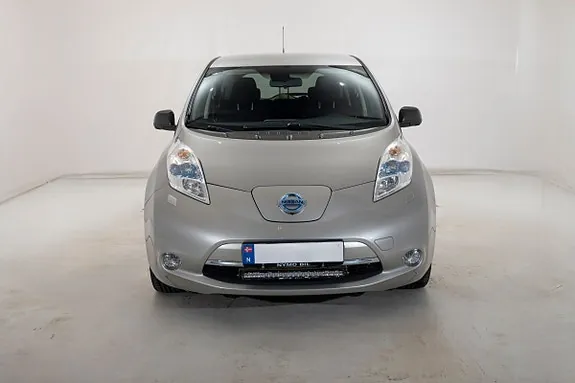 Nissan Leaf 2017 photo 2