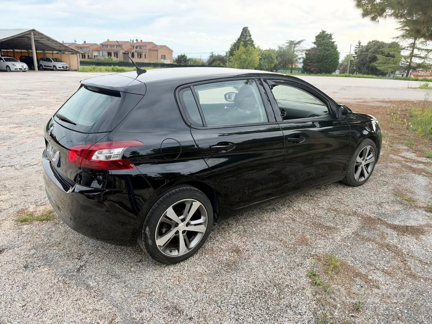 Peugeot 308 2015 photo 5