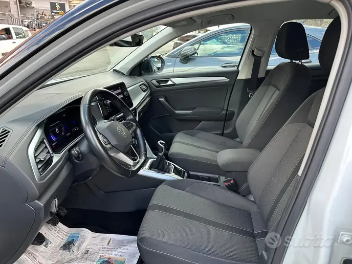 Volkswagen T-Roc 2023 photo 5
