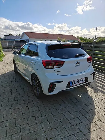 Kia Rio 2018 photo 2