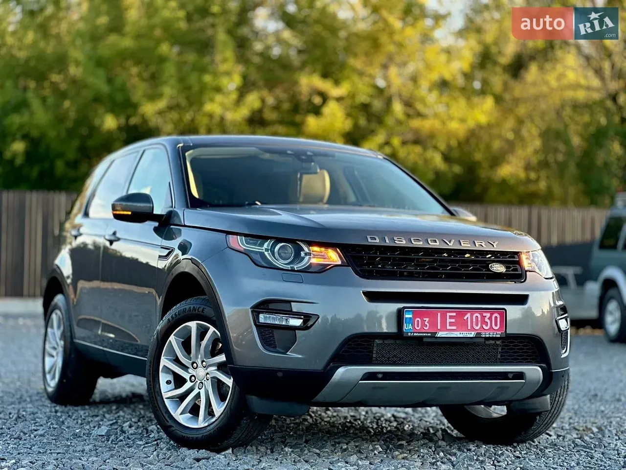 Land Rover Discovery Sport 2016 photo 2
