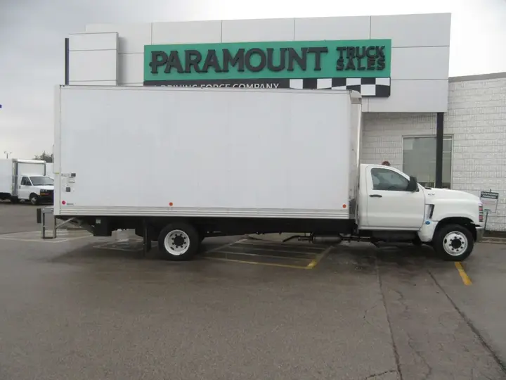 Chevrolet International 2023 photo 2