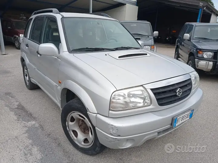 Suzuki Grand Vitara 2002 photo 2