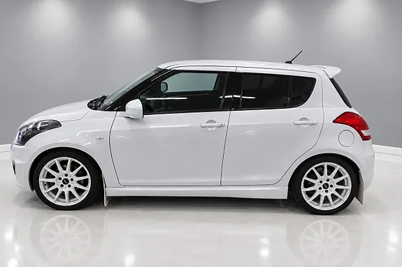 Suzuki Swift 2014 photo 3