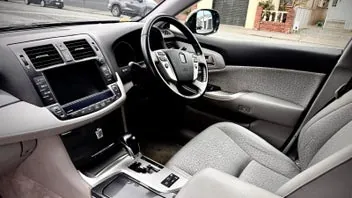 Toyota Crown 2010 photo 4