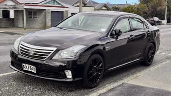 Toyota Crown 2010 photo 5