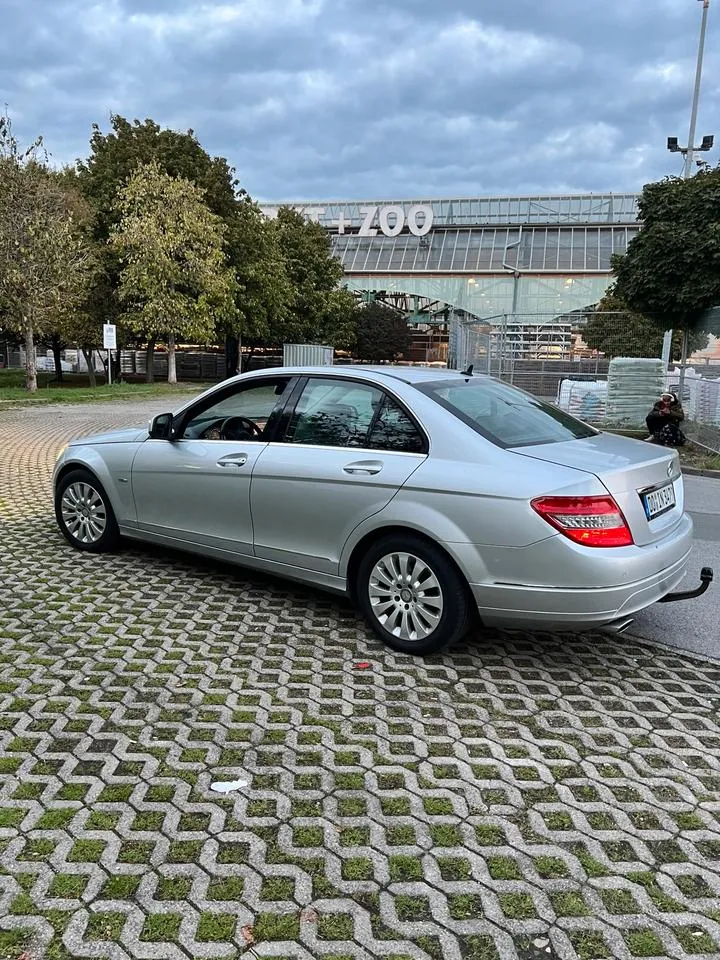 Mercedes-Benz C280
