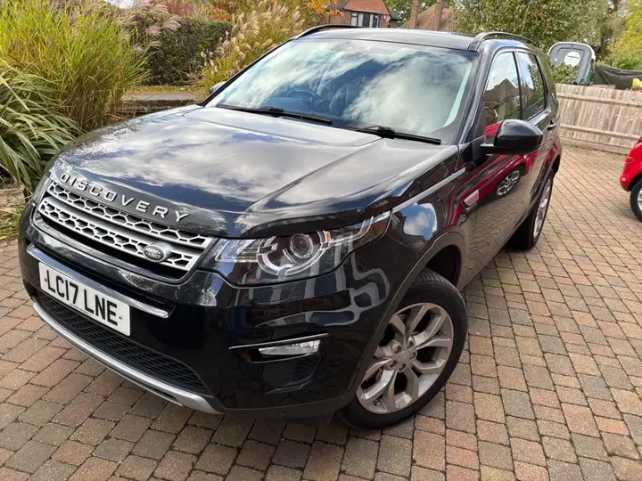 Land Rover Discovery Sport 2017 photo 2
