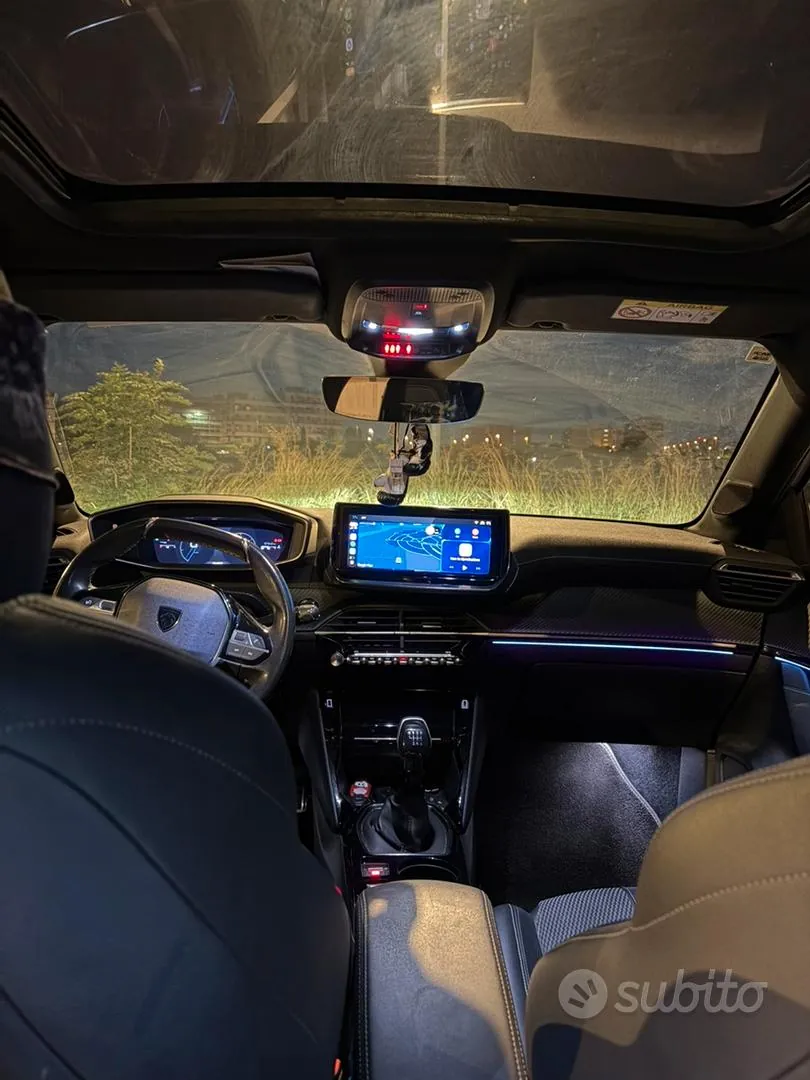 Peugeot 208 2024 photo 4