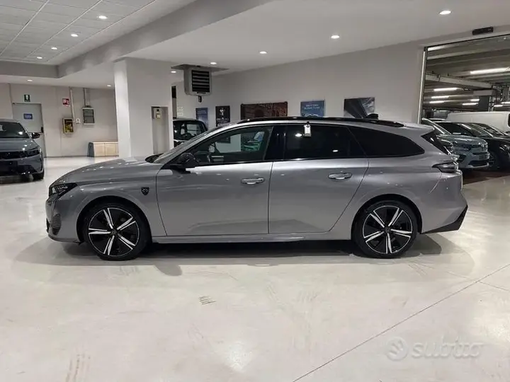 Peugeot 308 Sw 2024 photo 2