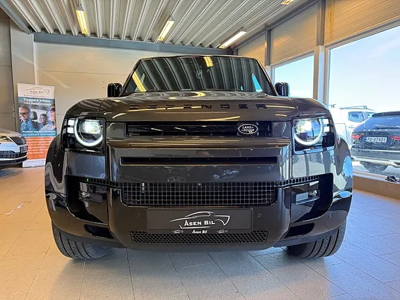 Land Rover Defender 110 2026 photo 4