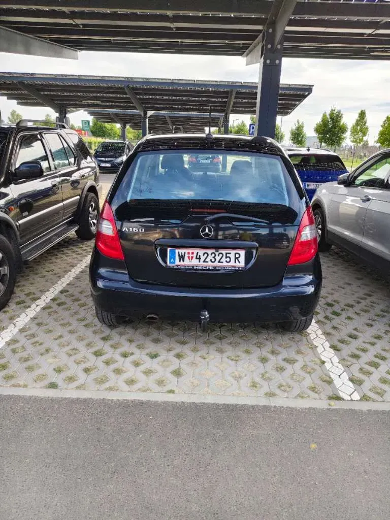 Mercedes-Benz A-Class 2009 photo 2