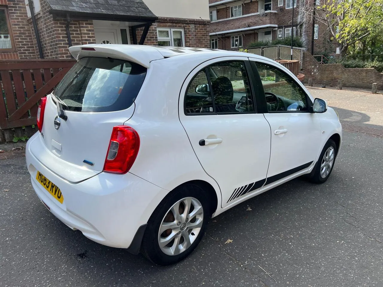 Nissan Micra 2014 photo 4