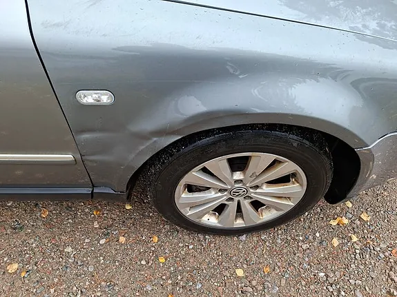 Volkswagen Passat 2003 photo 4