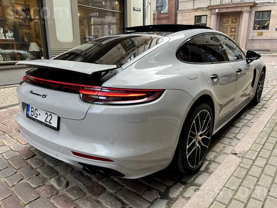 Porsche Panamera 2018 photo 5