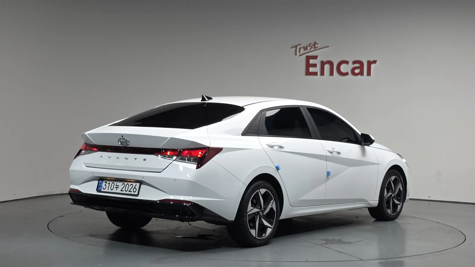 Hyundai Avante Hybrid