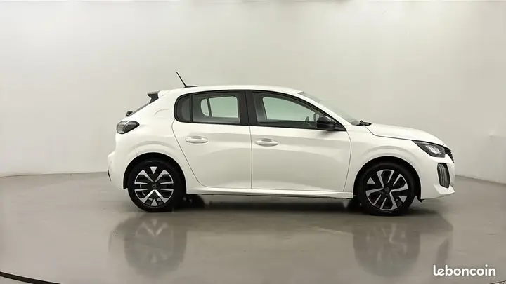 Peugeot 208 2024 photo 4