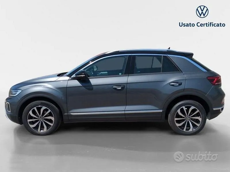 Volkswagen T-Roc 2023 photo 2