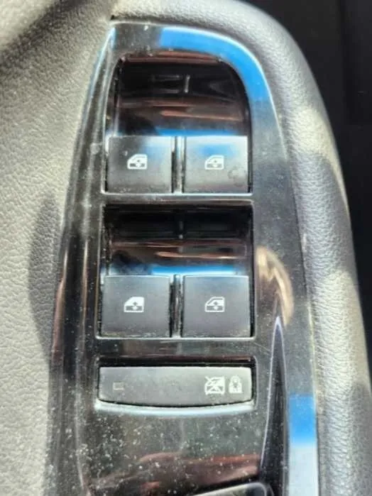 Chevrolet Orlando 2012 photo 2