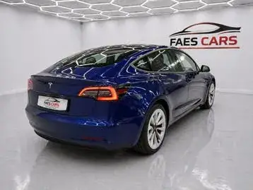 Tesla Model 3 2022 photo 3