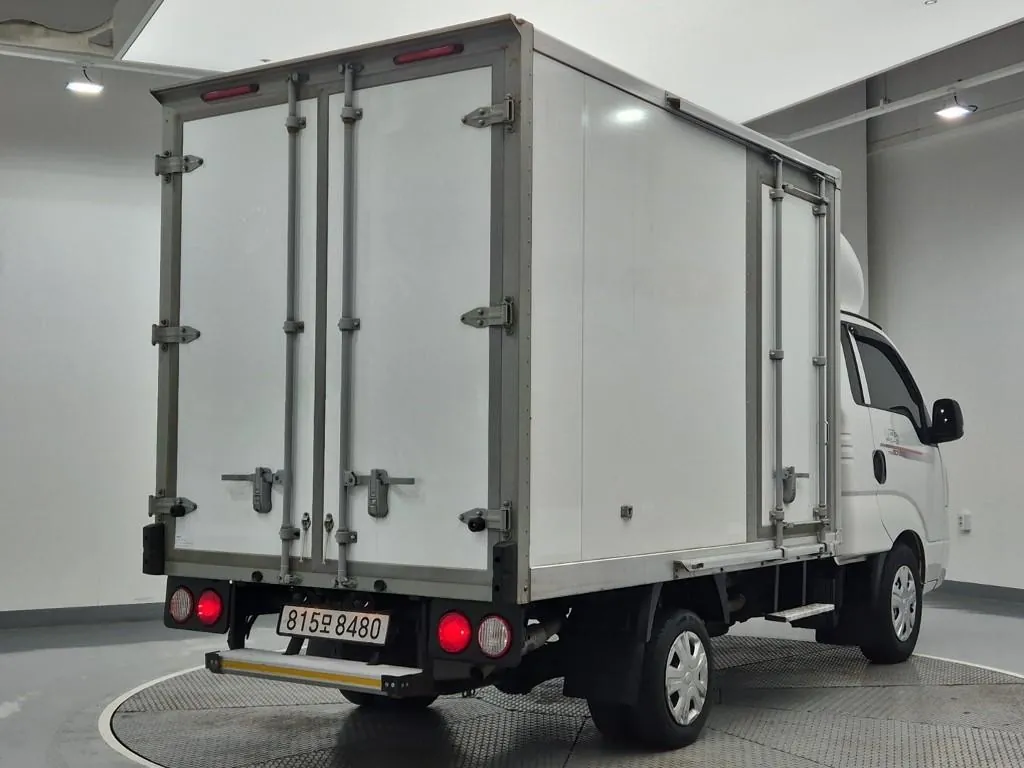 Kia Bongo 2024 photo 3