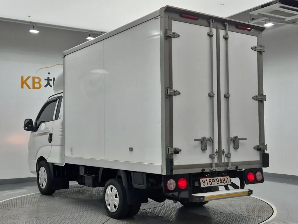 Kia Bongo 2024 photo 2