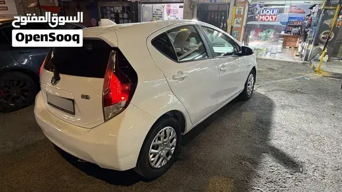 Toyota Prius C 2016 photo 4
