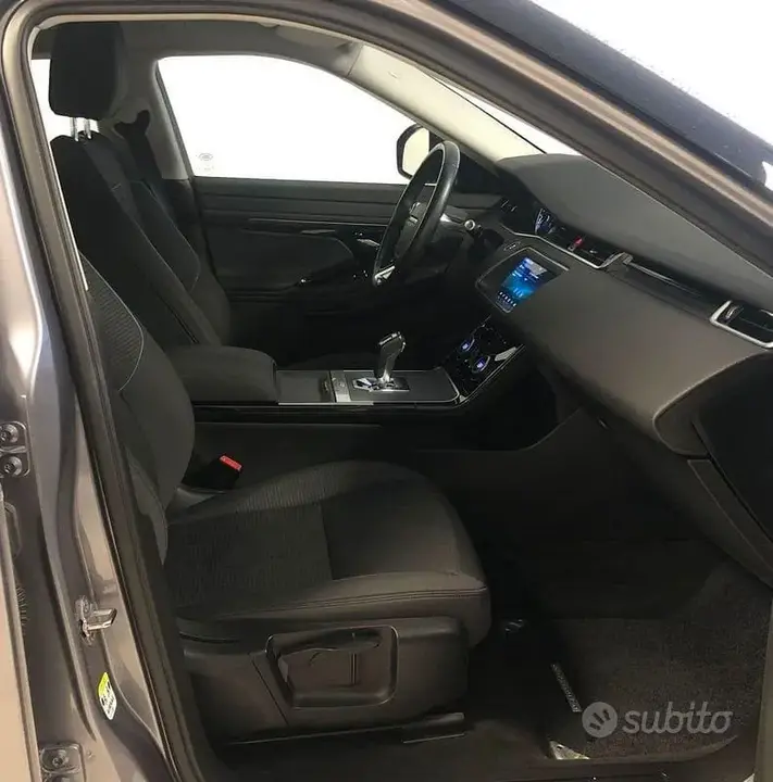 Land Rover Range Rover Evoque 2020 photo 4