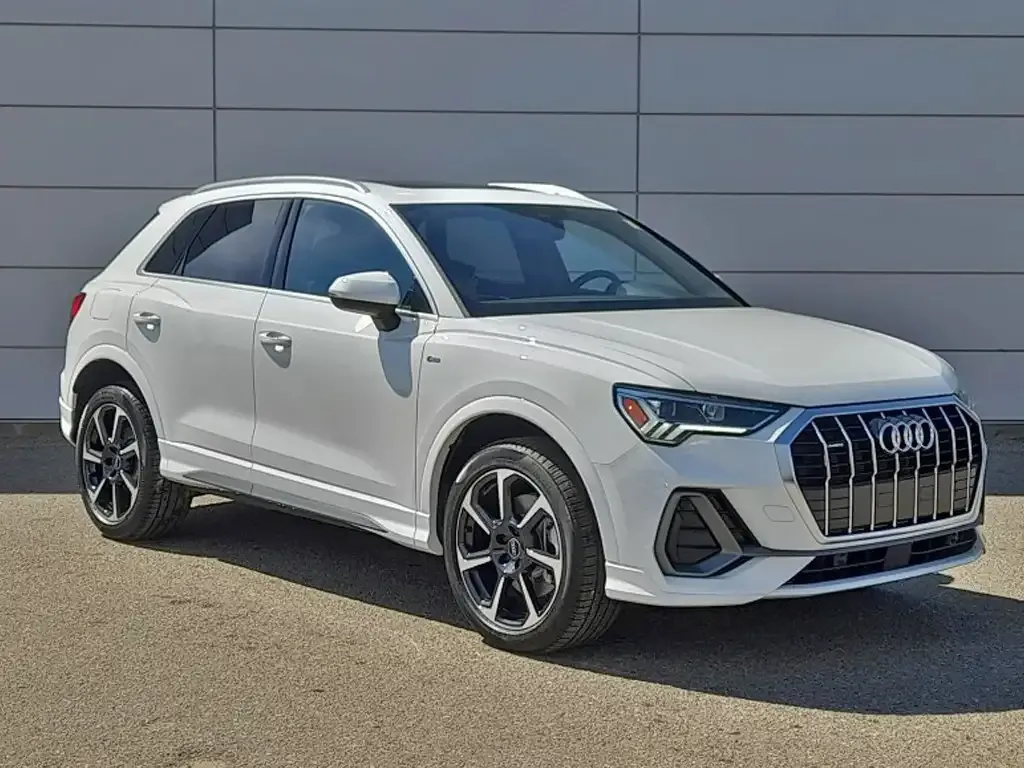 Audi Q3 2025 photo 3