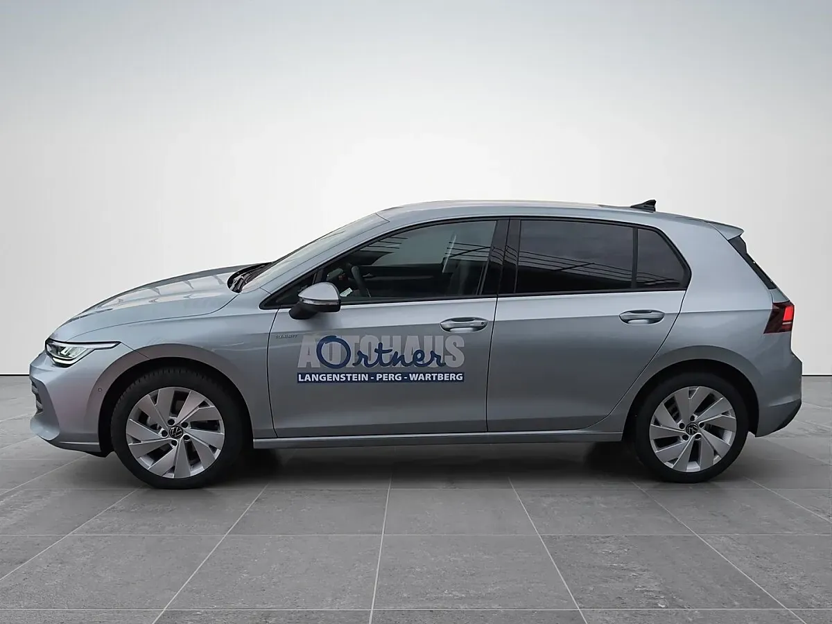 Volkswagen Golf 2026 photo 3