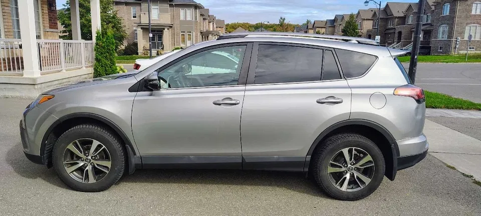 Toyota Rav4 2018 photo 4