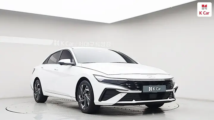 Hyundai Avante 2025 photo 3