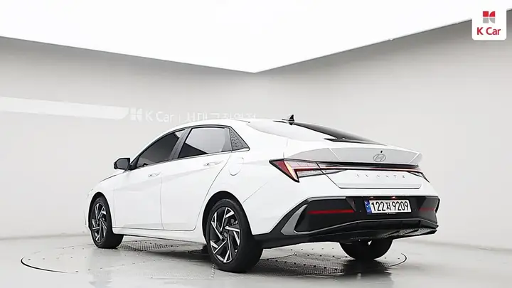 Hyundai Avante 2025 photo 2
