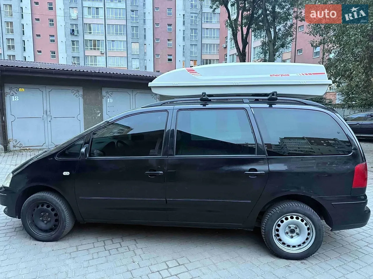 Volkswagen Sharan 2001 photo 4