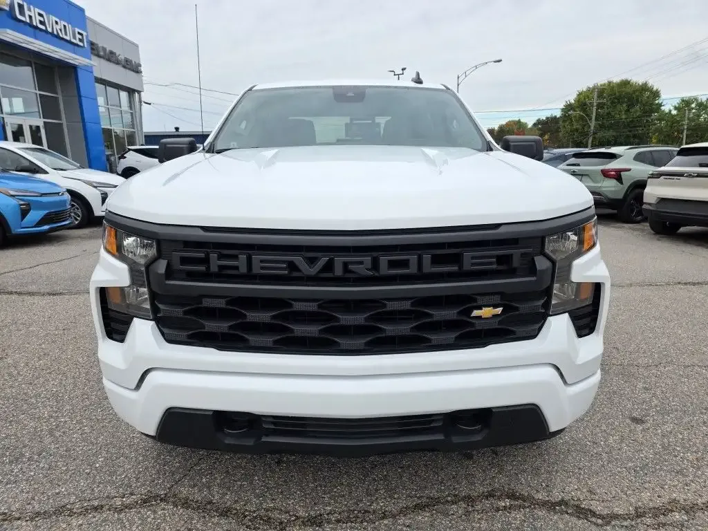 Chevrolet Silverado 1500 2022 photo 3