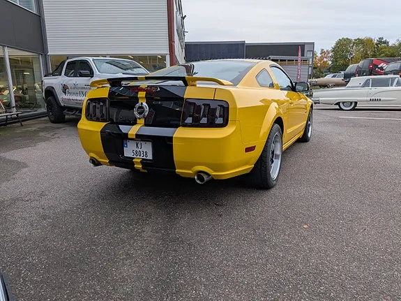 Ford Mustang 2005 photo 4