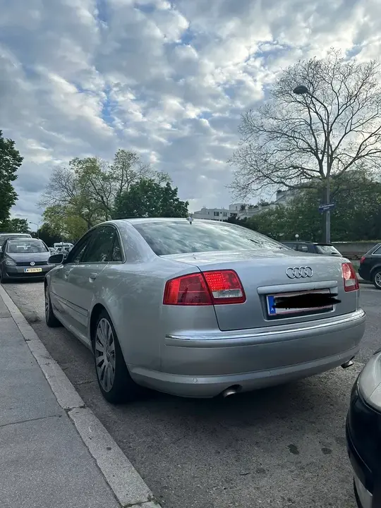 Audi A8 2006 photo 3