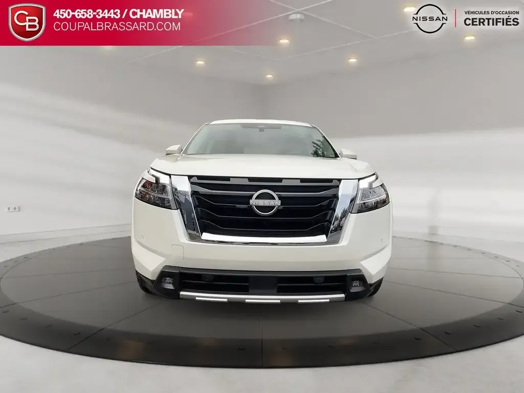 Nissan Pathfinder 2023 photo 2