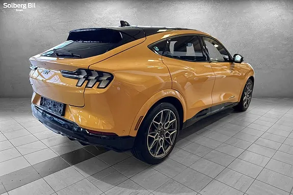 Ford Mustang Mach-E 2021 photo 4