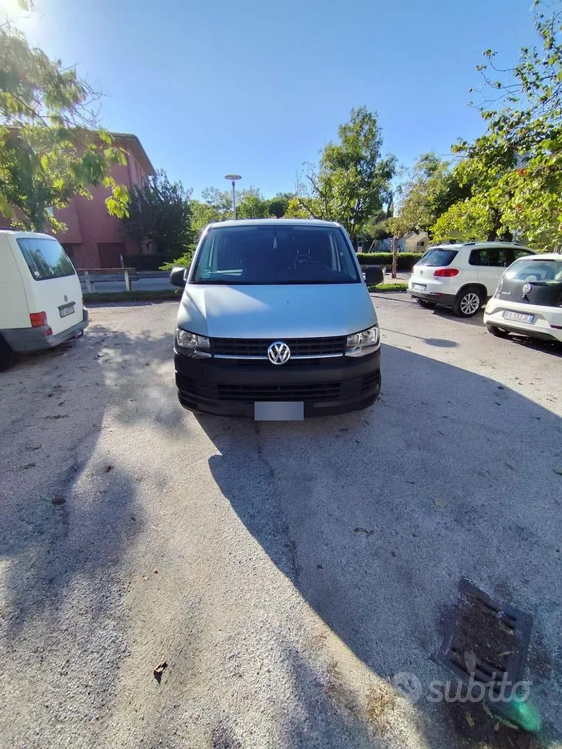 Volkswagen Transporter T6 2024 photo 2