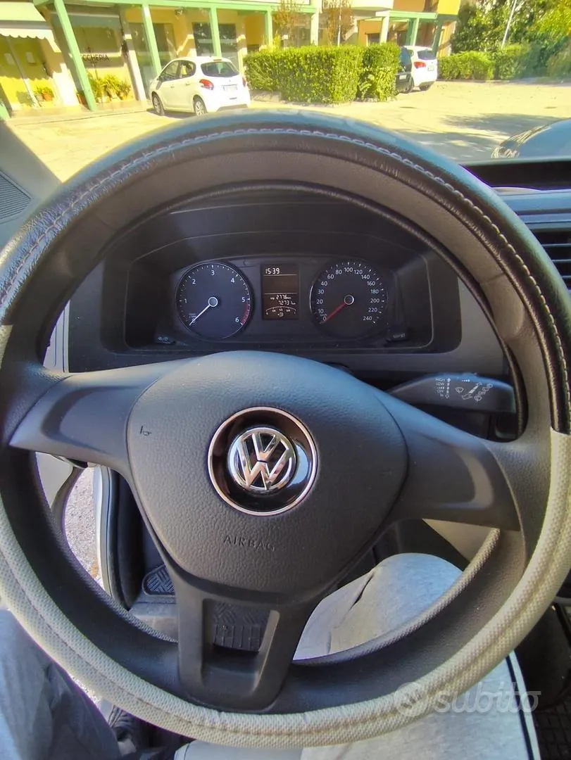 Volkswagen Transporter T6 2024 photo 4