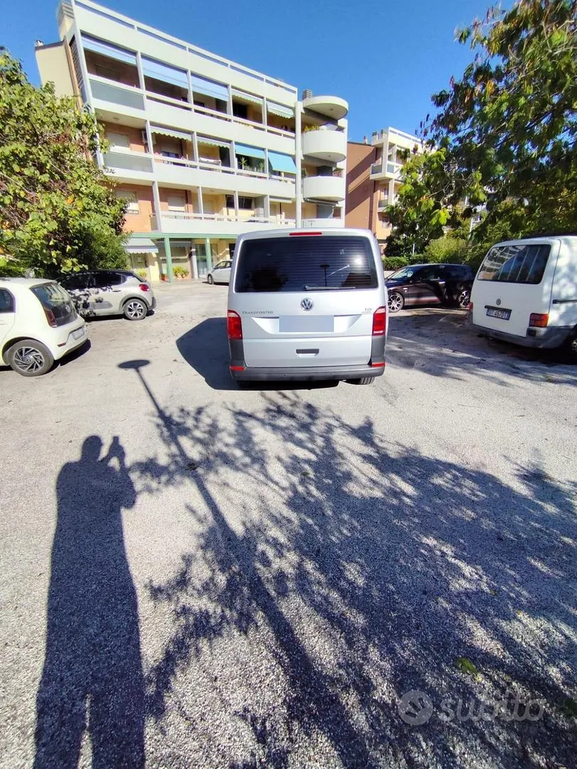 Volkswagen Transporter T6 2024 photo 3