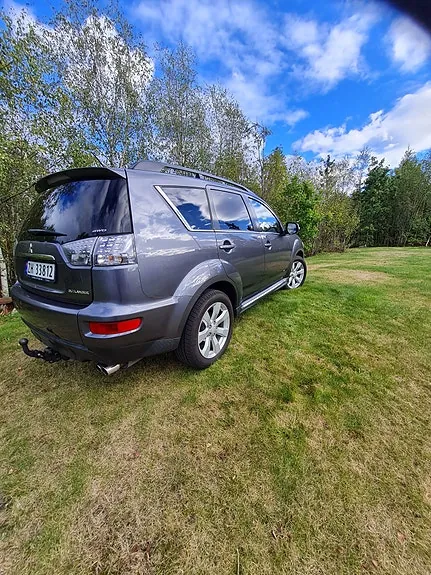Mitsubishi Outlander 2012 photo 4