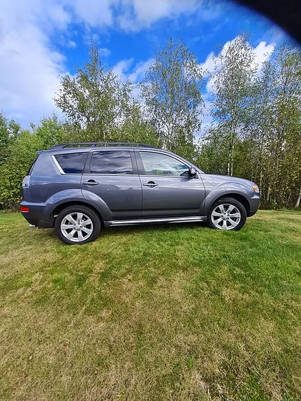 Mitsubishi Outlander 2012 photo 3