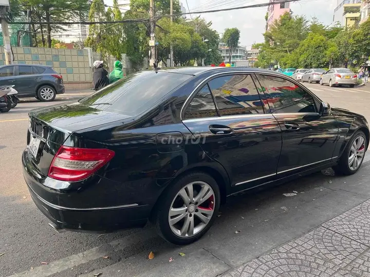 Mercedes-Benz C-Class 2008 photo 2