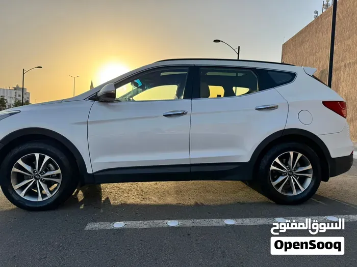 Hyundai Santa Fe 2016 photo 4