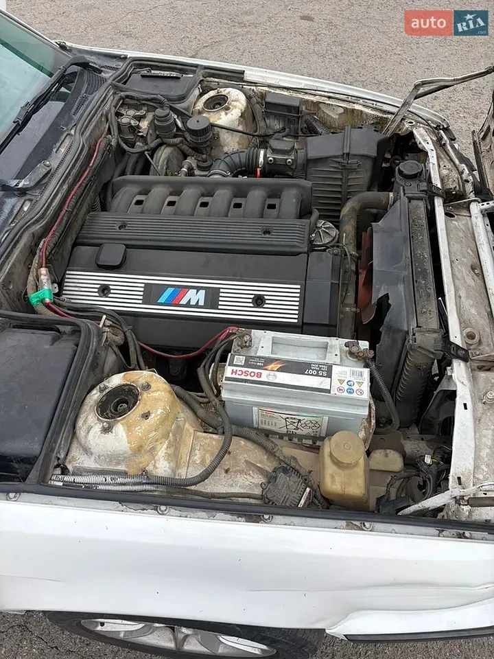 BMW 5 Series 1992 photo 5